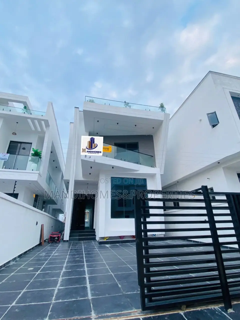 5bdrm Duplex in Ajah for sale in Ajah