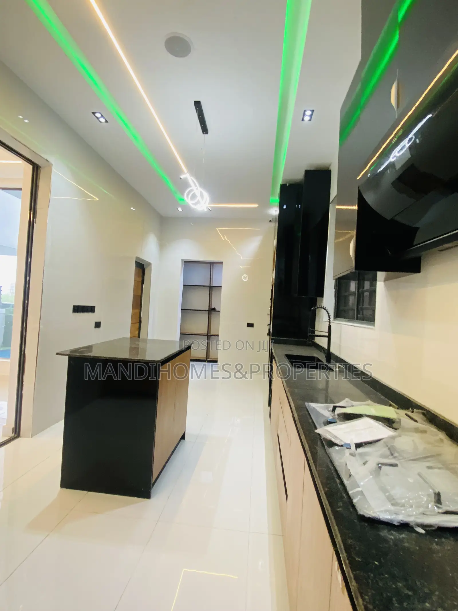 5bdrm Duplex in Ajah for sale in Ajah
