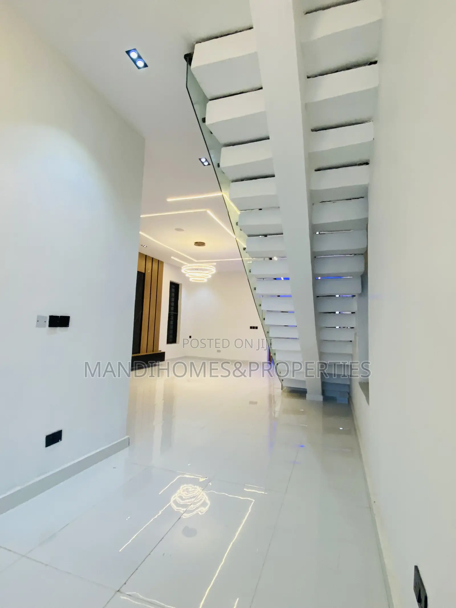 5bdrm Duplex in Ajah for sale in Ajah