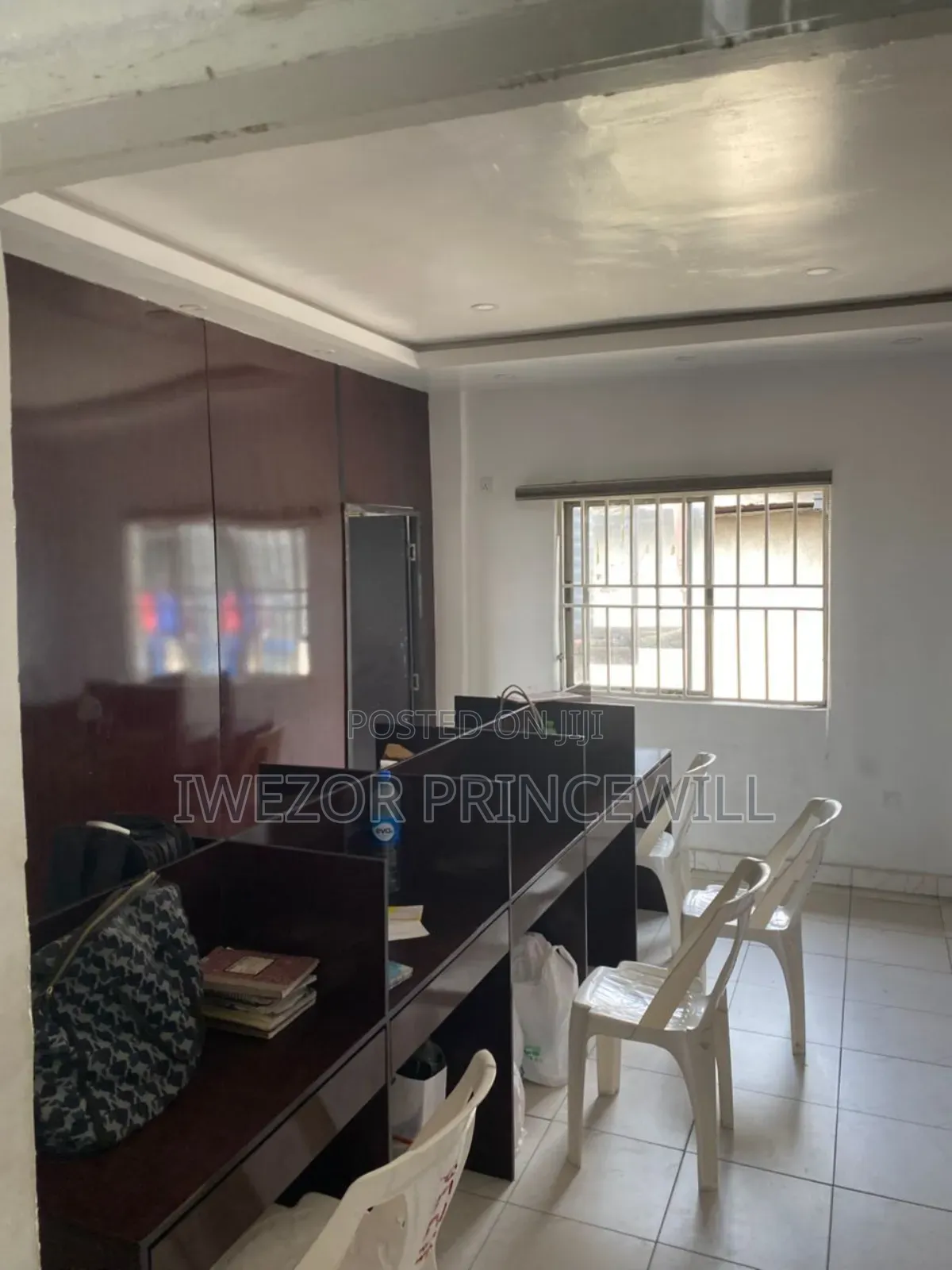 3 Story Building Plaza in Aba Road Ph in Ikwerre