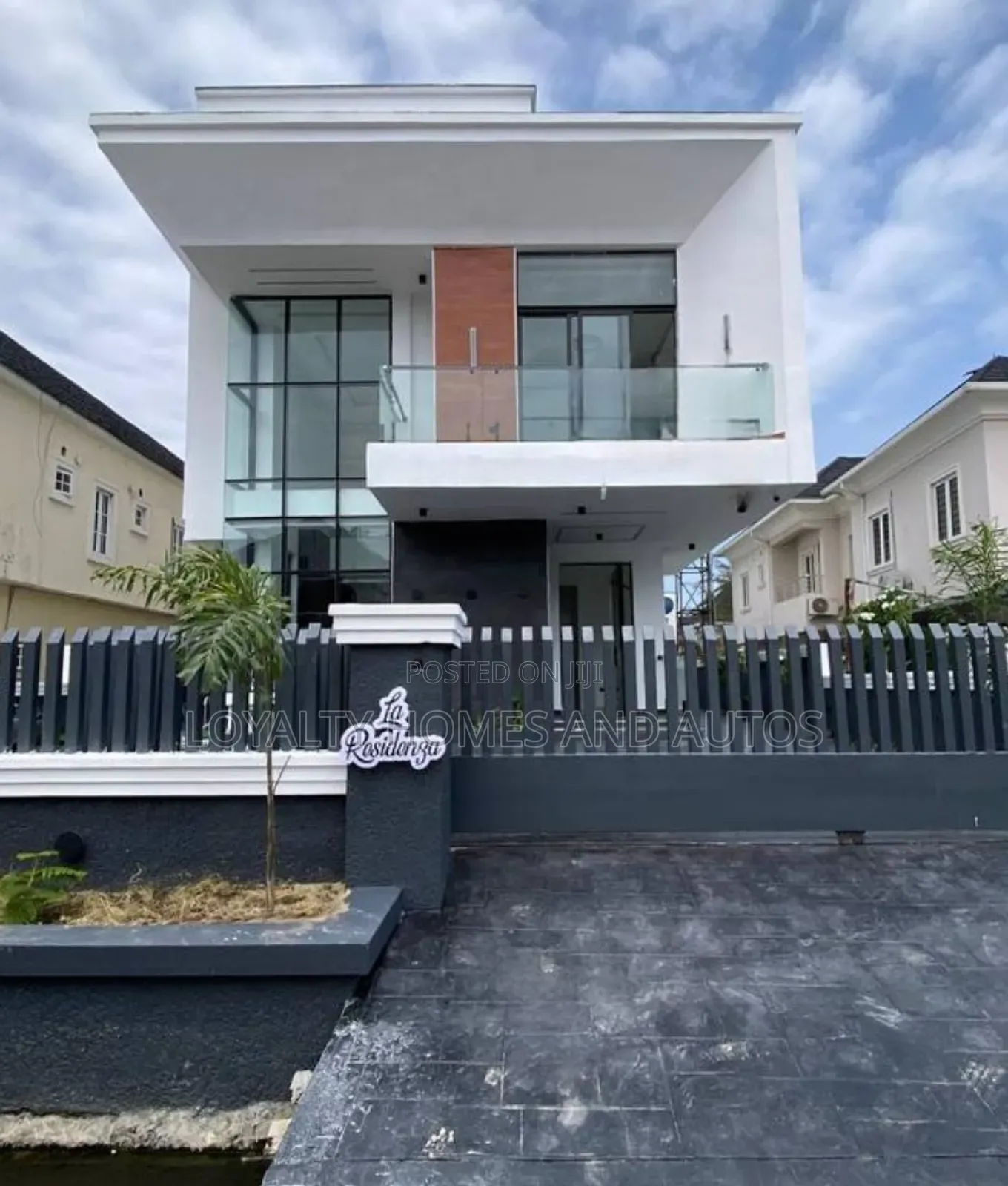 Furnished 5bdrm Duplex in Lekki for sale in Lekki
