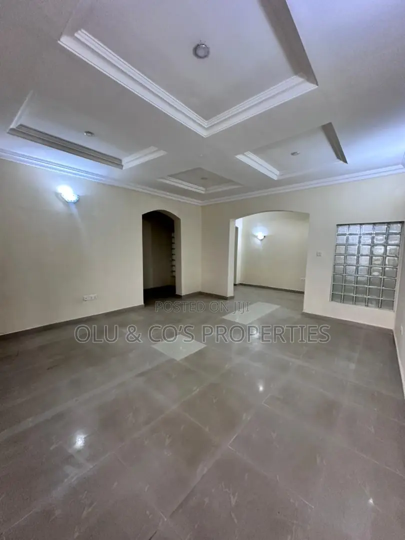 3bdrm Block of Flats in Garki for rent in Garki