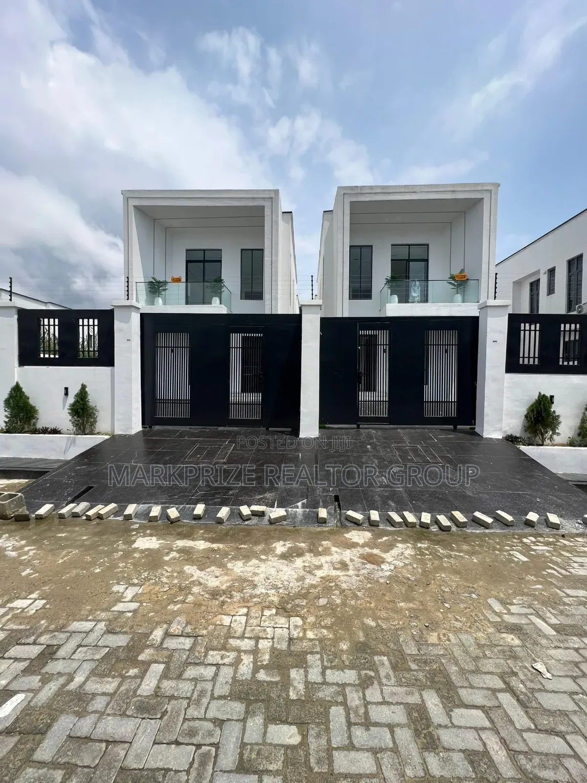 5bdrm Duplex in Vgc Lekki Lagos for sale in Lekki