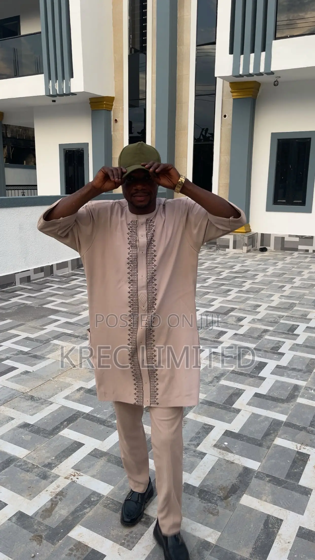 4bdrm Duplex in Obirikwere Flyover for sale in East West Road
