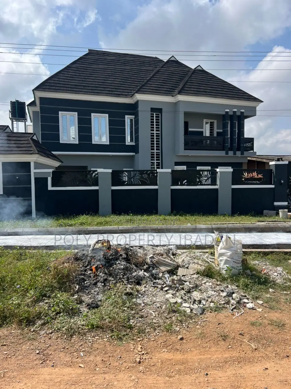 5bdrm Duplex in Airforce Abake, Ibadan for sale in Ibadan