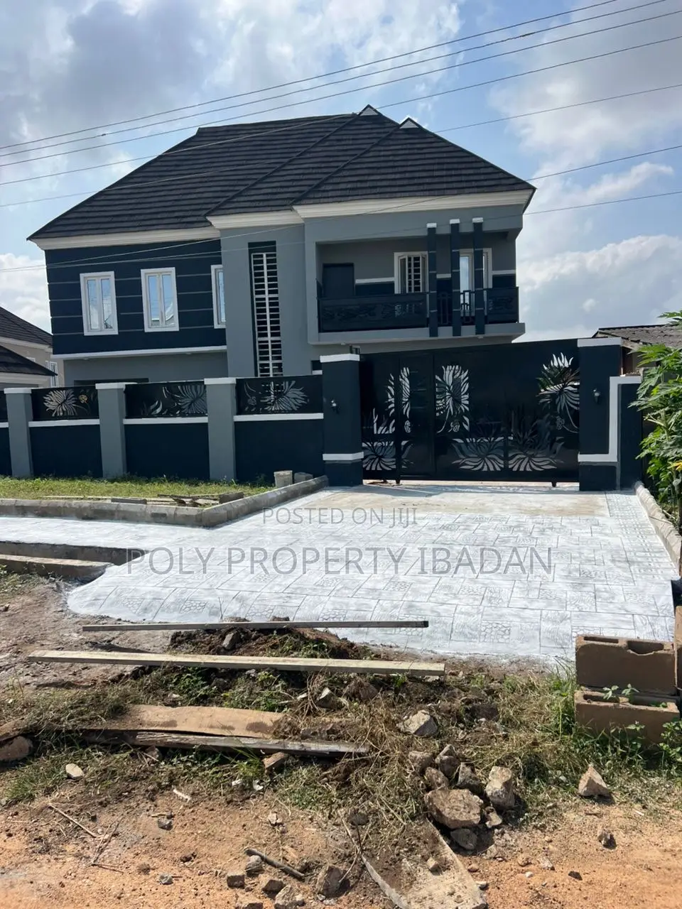 5bdrm Duplex in Airforce Abake, Ibadan for sale in Ibadan