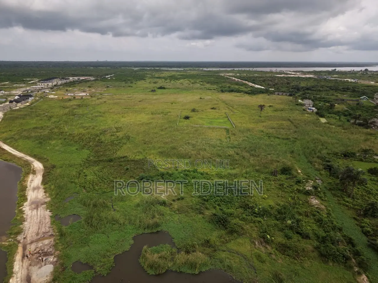 Juicy 10 Acres For Sale in Lakowe