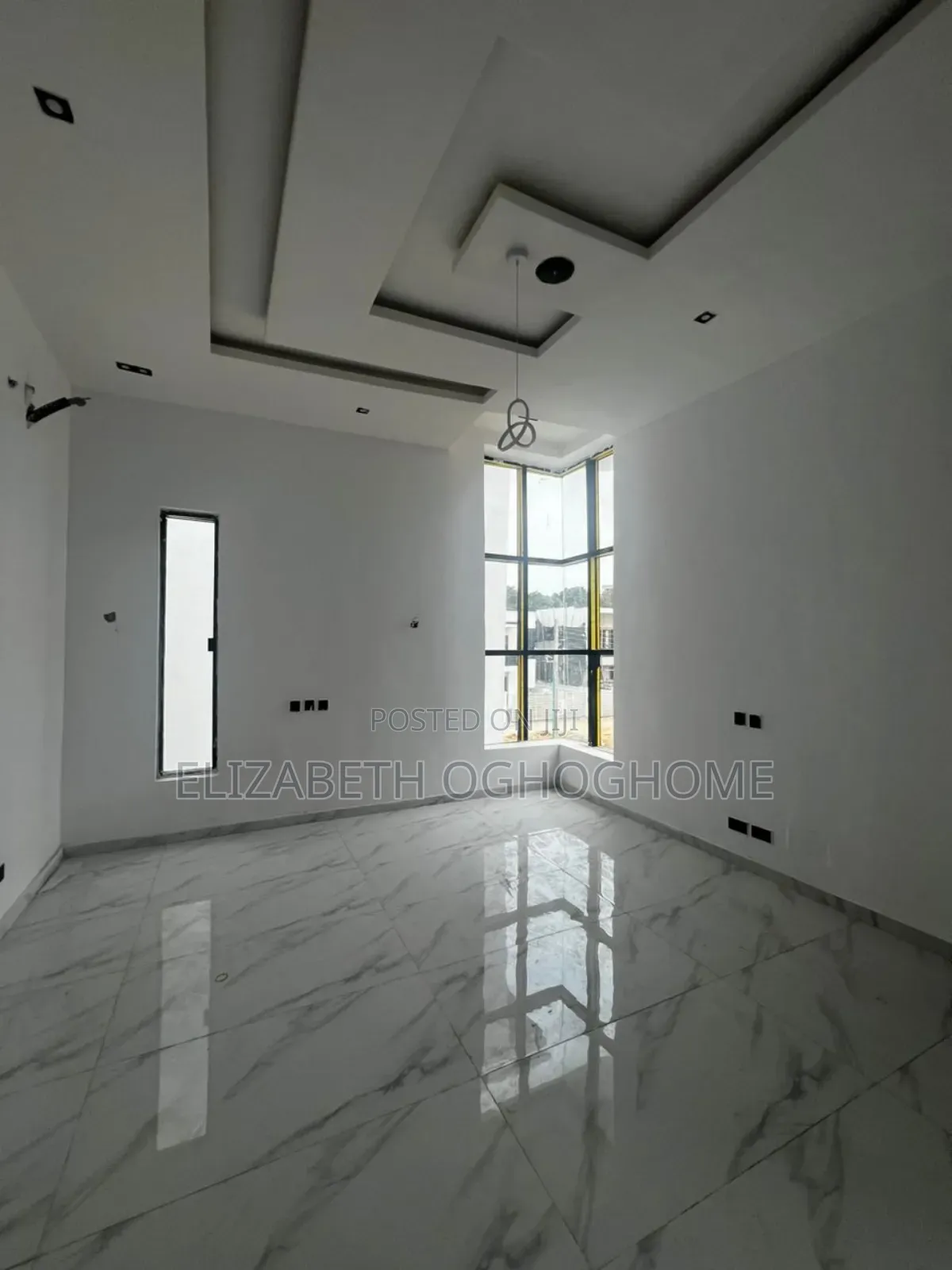 4bdrm Duplex in Chevron for sale in Chevron