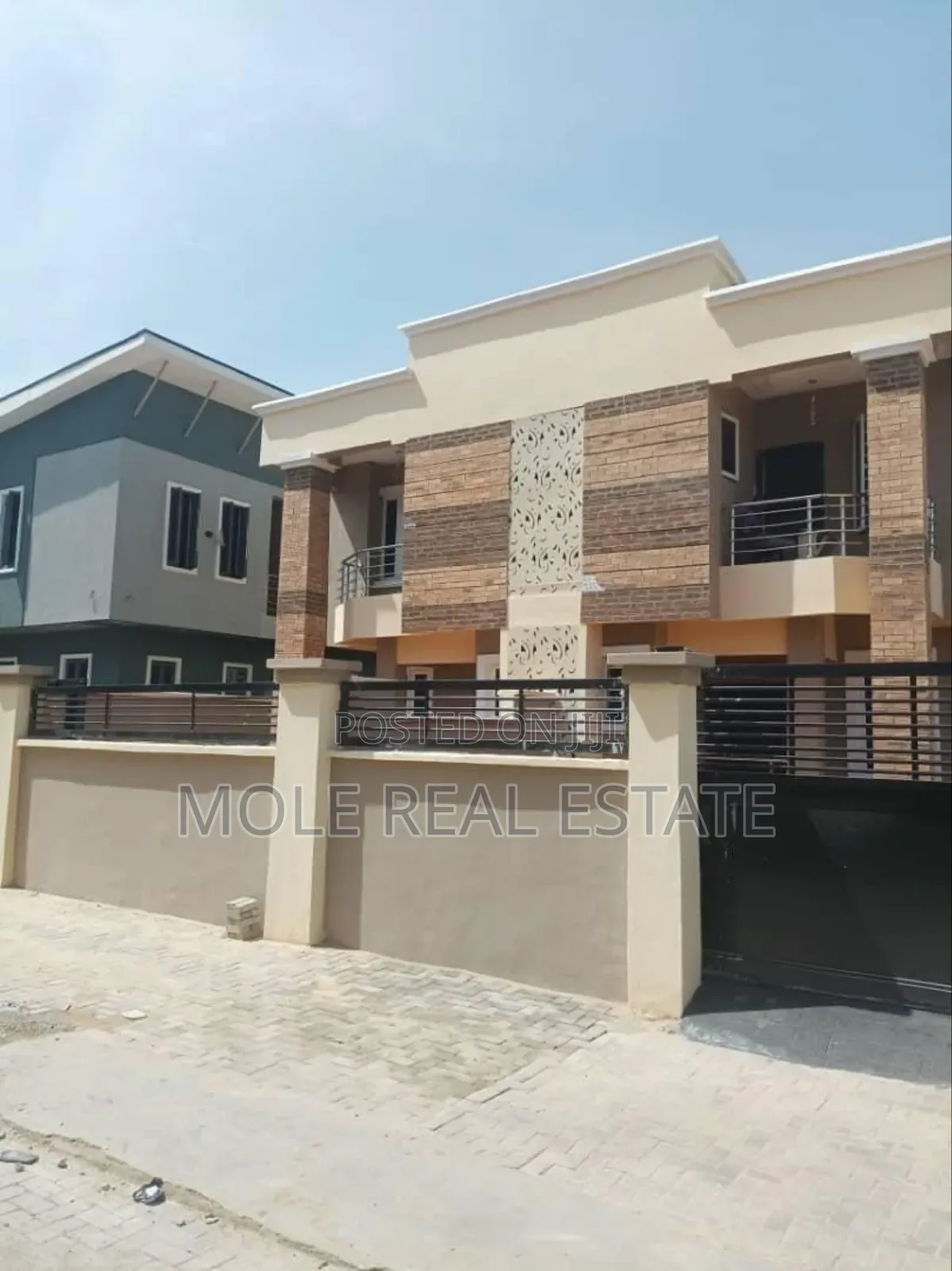 Furnished 4bdrm Duplex in Ire Akari Estate for sale in Ire Akari