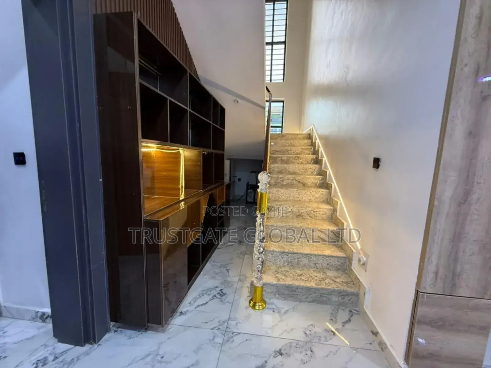 5bdrm Townhouse/Terrace in Wuye for sale in Wuye