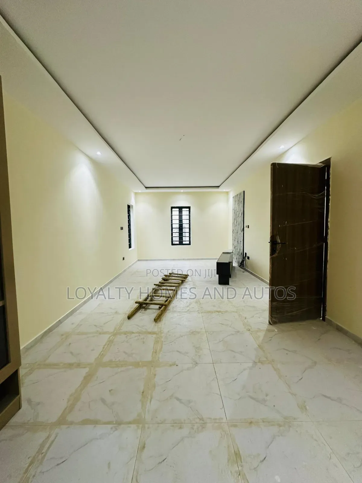 Furnished 4bdrm Duplex in Wempco Road for sale in Wempco Road
