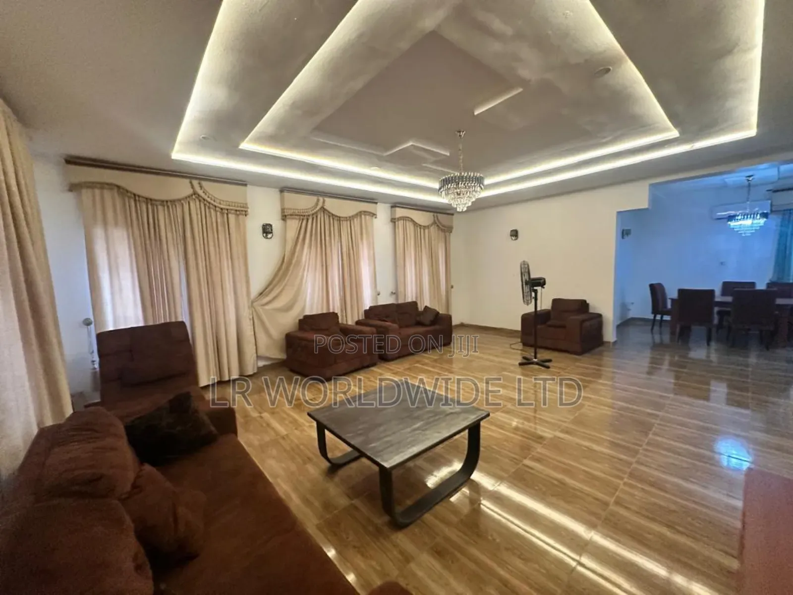 5bdrm Duplex in Lugbe District for sale in Lugbe District