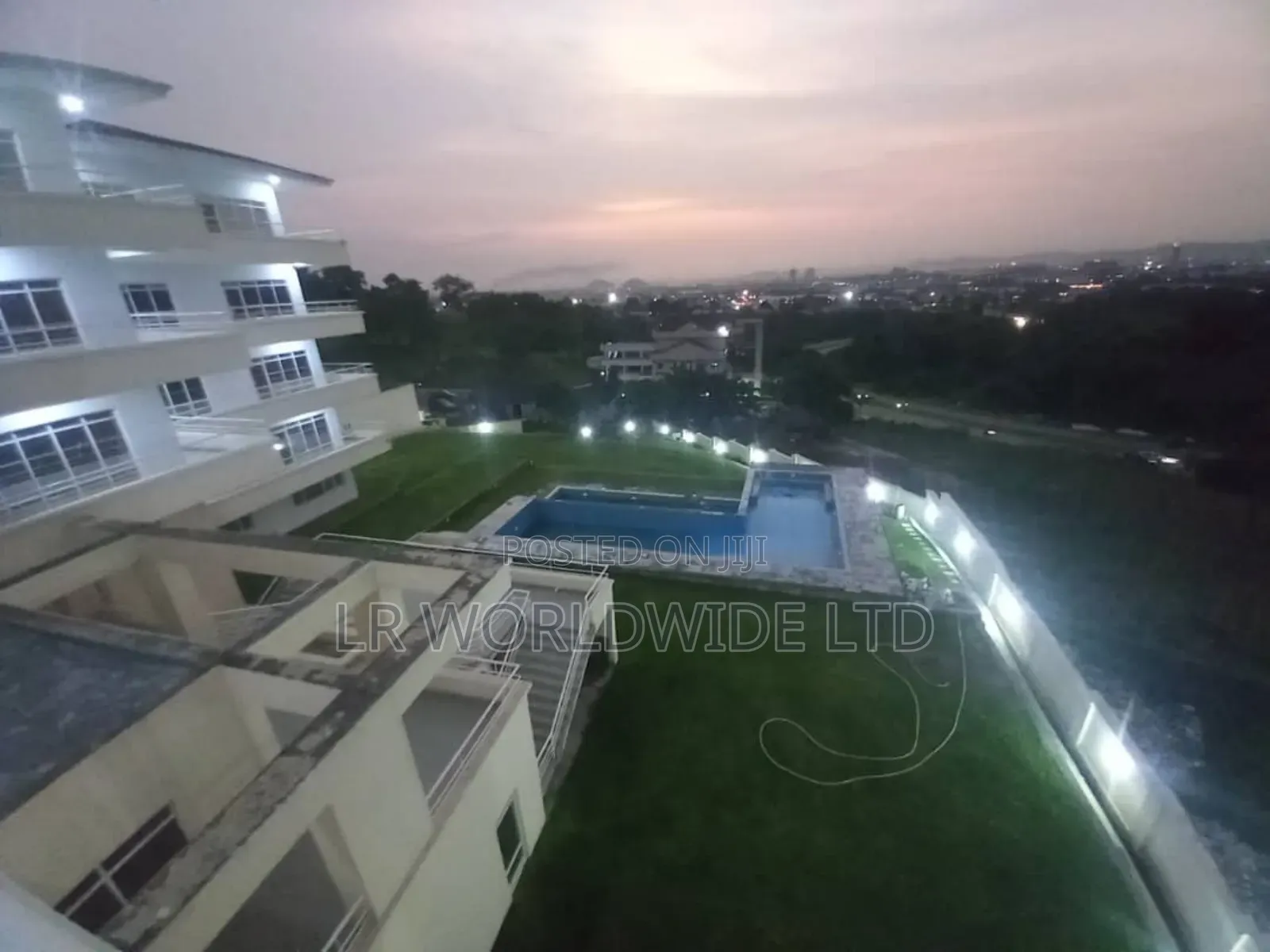 20bdrm Block of Flats in Guzape District for sale in Guzape District