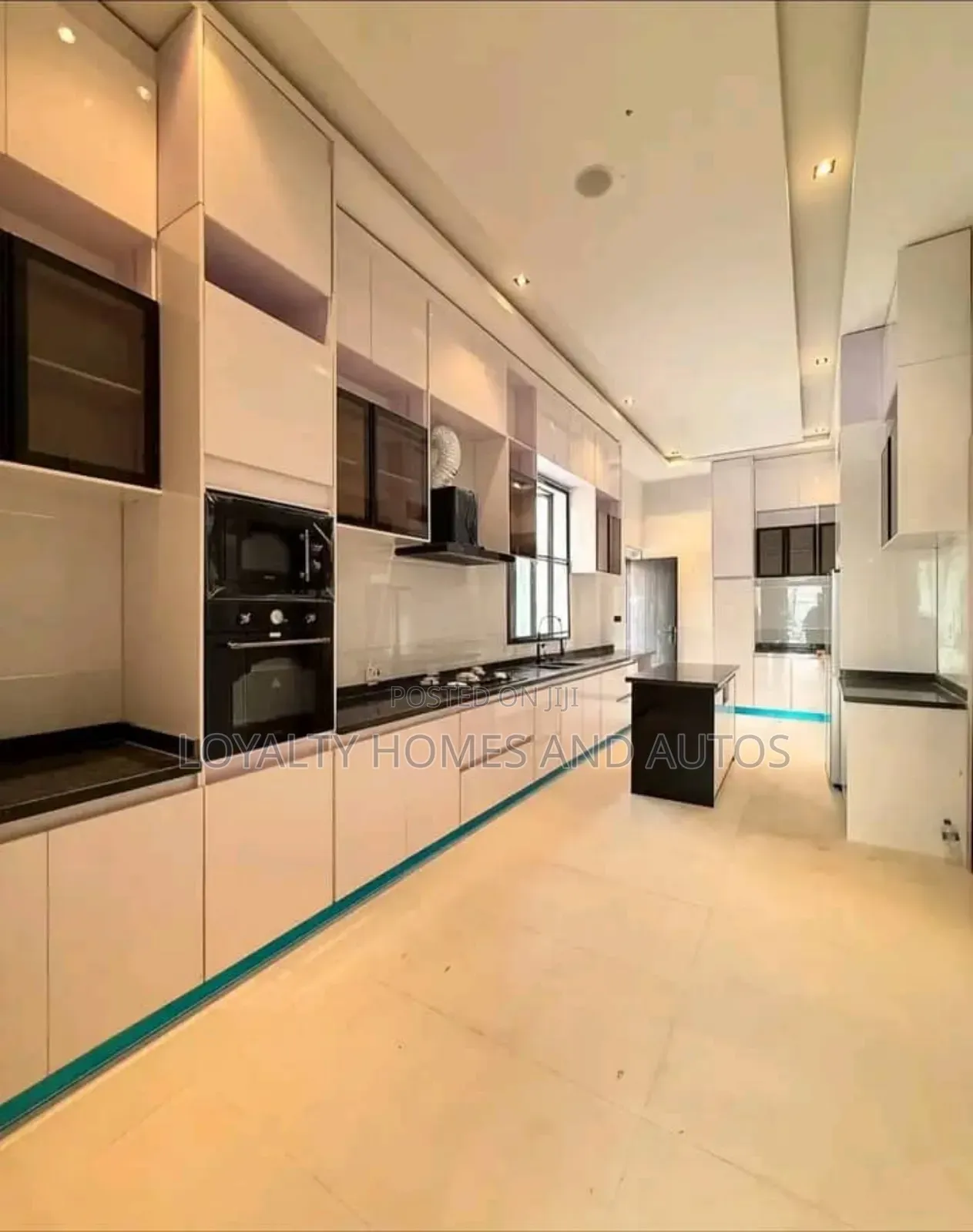 Furnished 5bdrm Duplex in Ikota for sale in Ikota