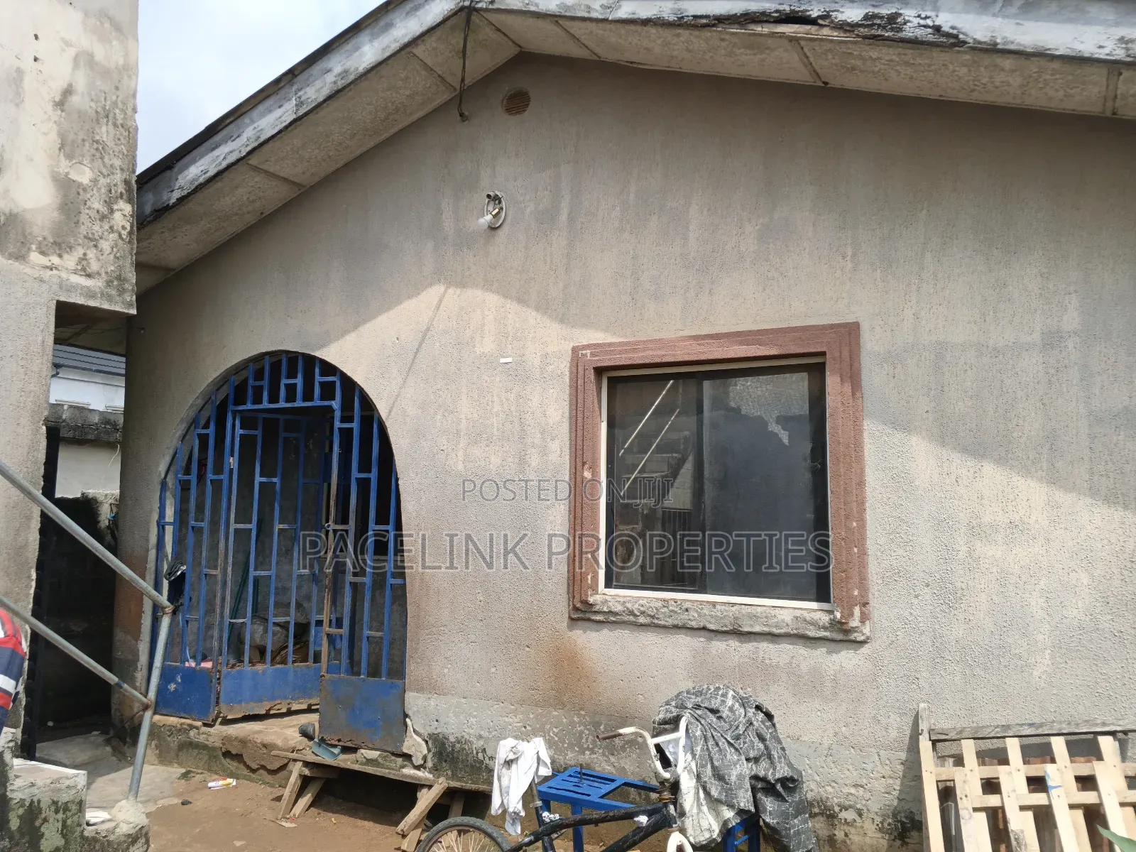 10bdrm Bungalow in Igando / Ikotun/Igando for rent in Igando / Ikotun/Igando