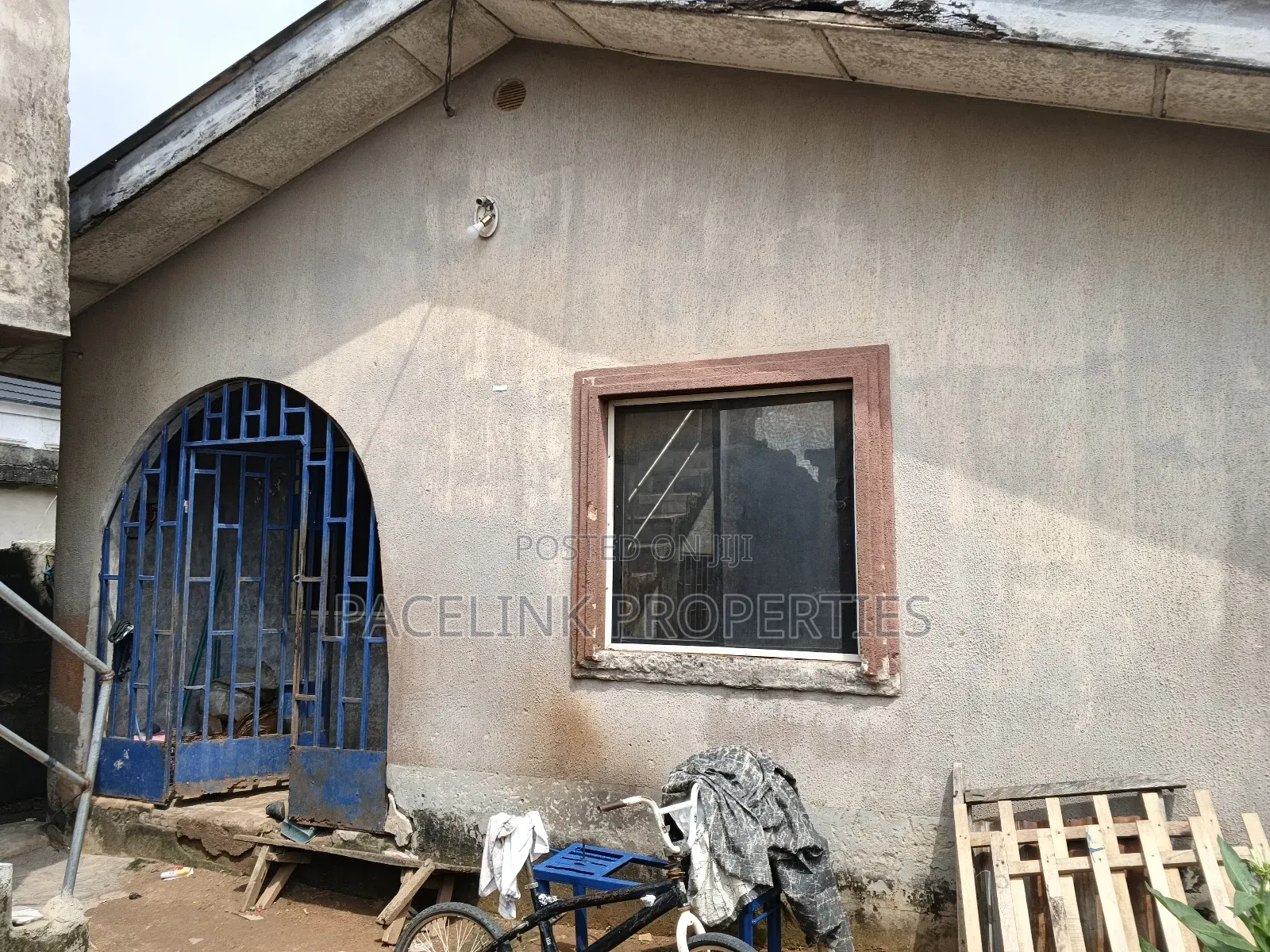 10bdrm Bungalow in Igando / Ikotun/Igando for rent in Igando / Ikotun/Igando