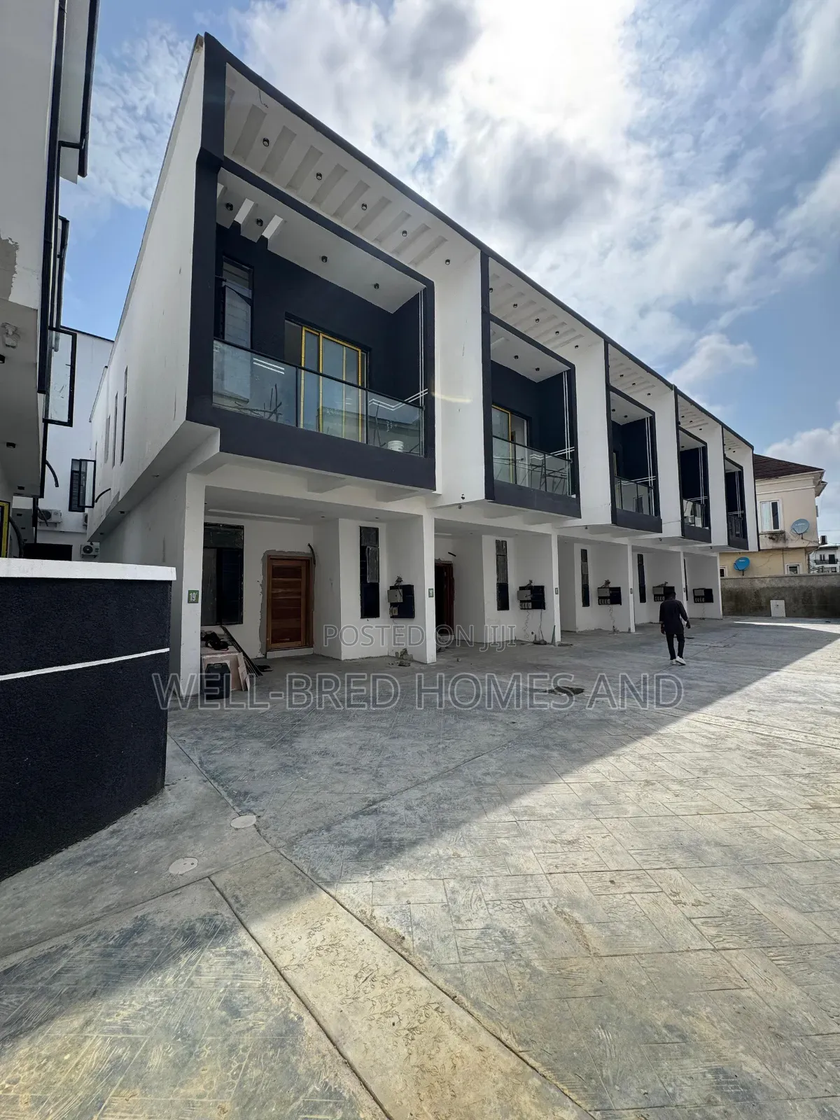 3bdrm Duplex in Chevron, Lekki, for sale in Lekki