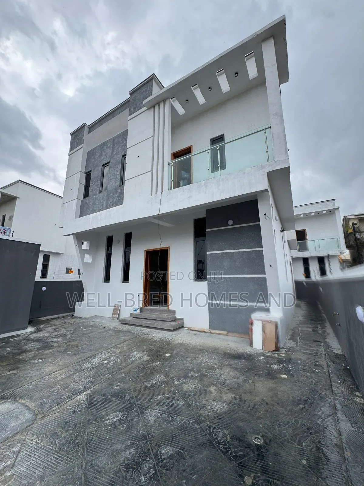 4bdrm Duplex in Ologolo, Lekki, for sale in Lekki