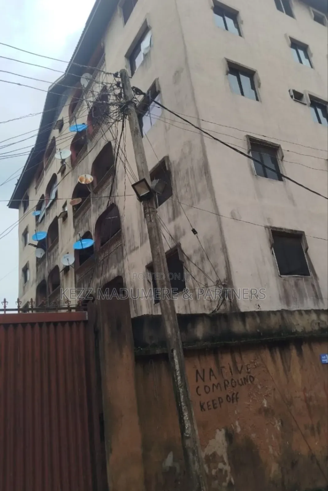 20bdrm Block of Flats in Powerline , Aba , for sale in Aba North