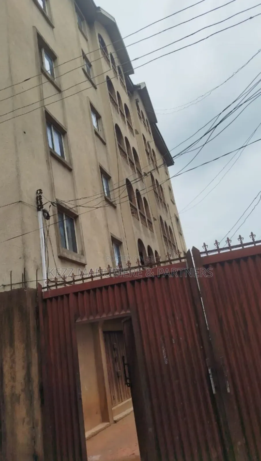 20bdrm Block of Flats in Powerline , Aba , for sale in Aba North