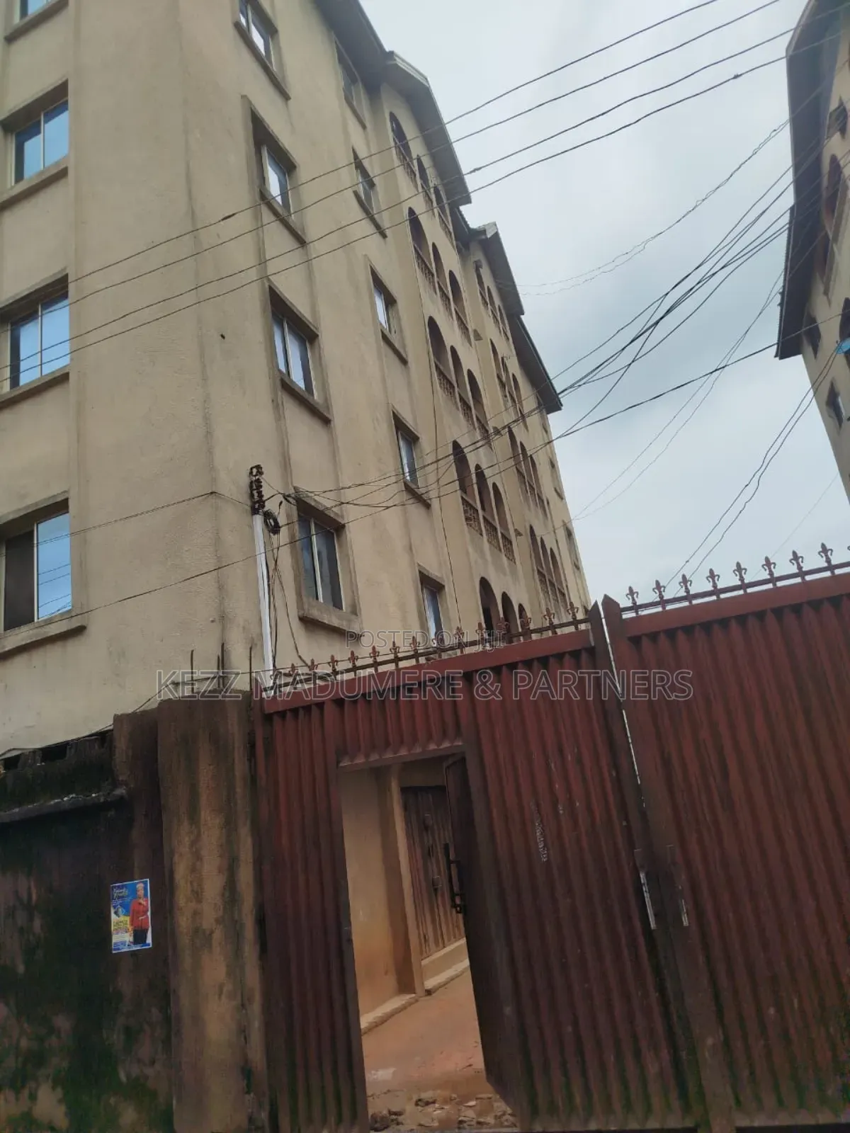 20bdrm Block of Flats in Powerline , Aba , for sale in Aba North