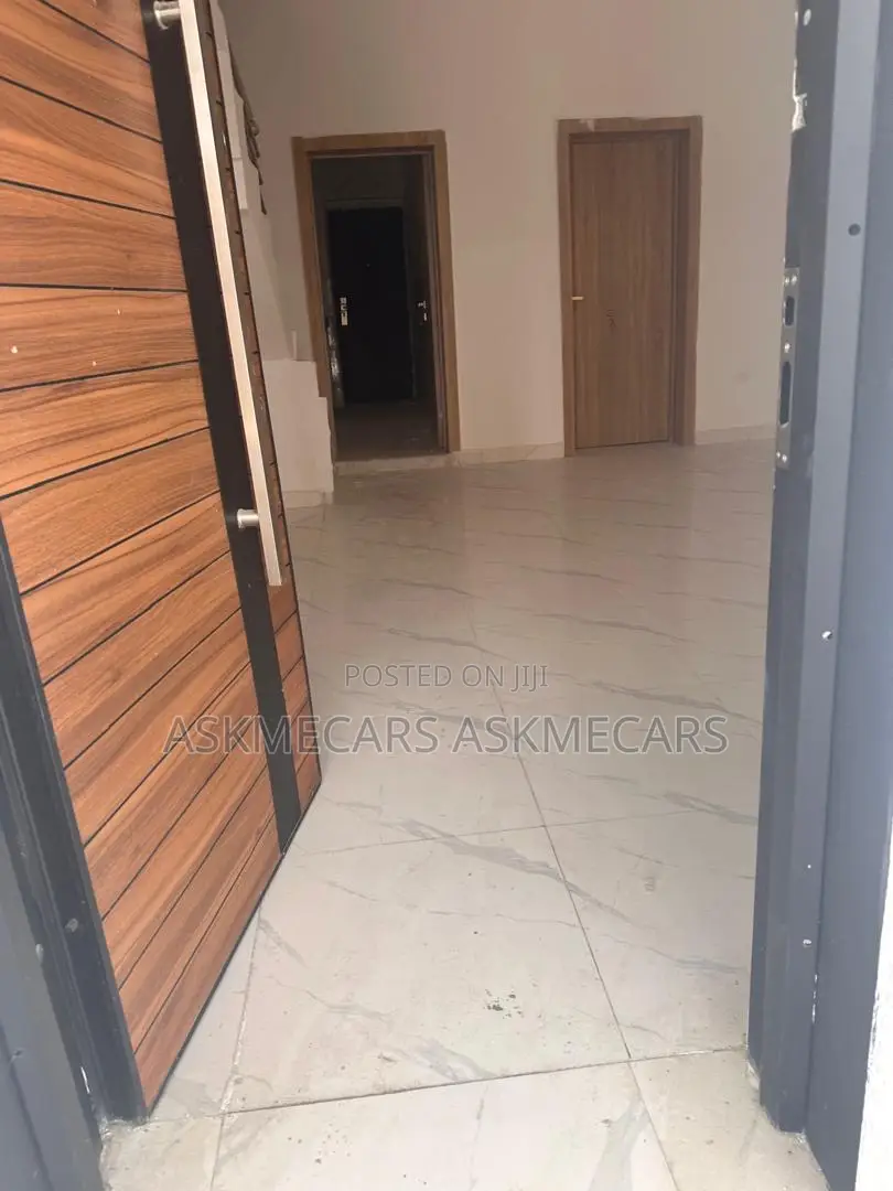 4bdrm Duplex in Adesanya, Ajah for rent in Ajah