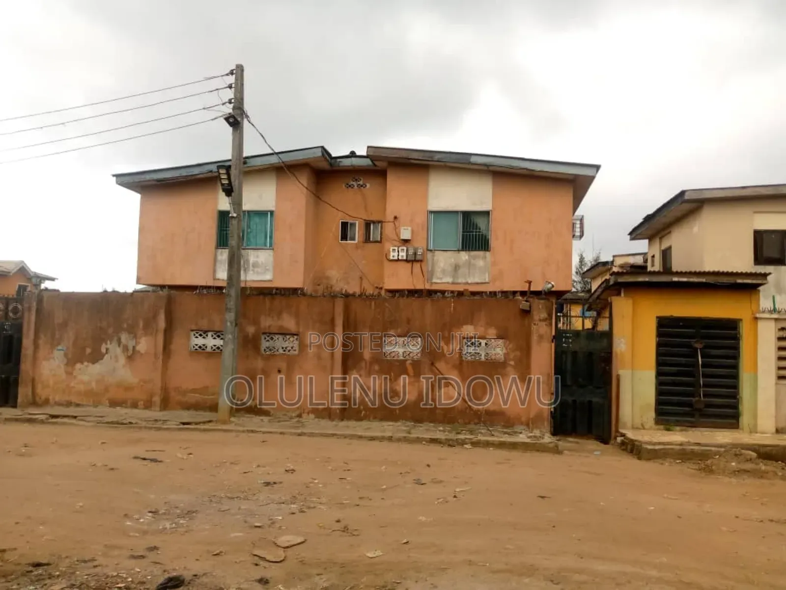 Furnished 3bdrm Block of Flats in Burknor Estate, Alimosho for sale in Alimosho