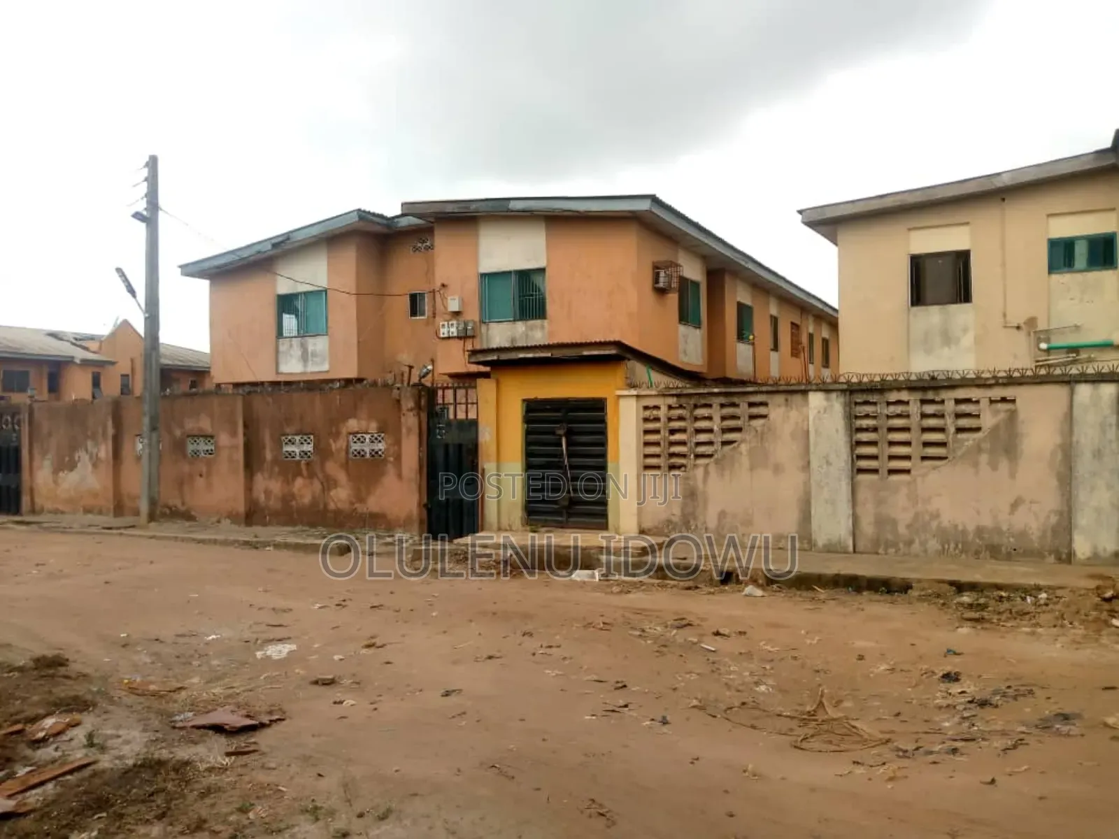 Furnished 3bdrm Block of Flats in Burknor Estate, Alimosho for sale in Alimosho