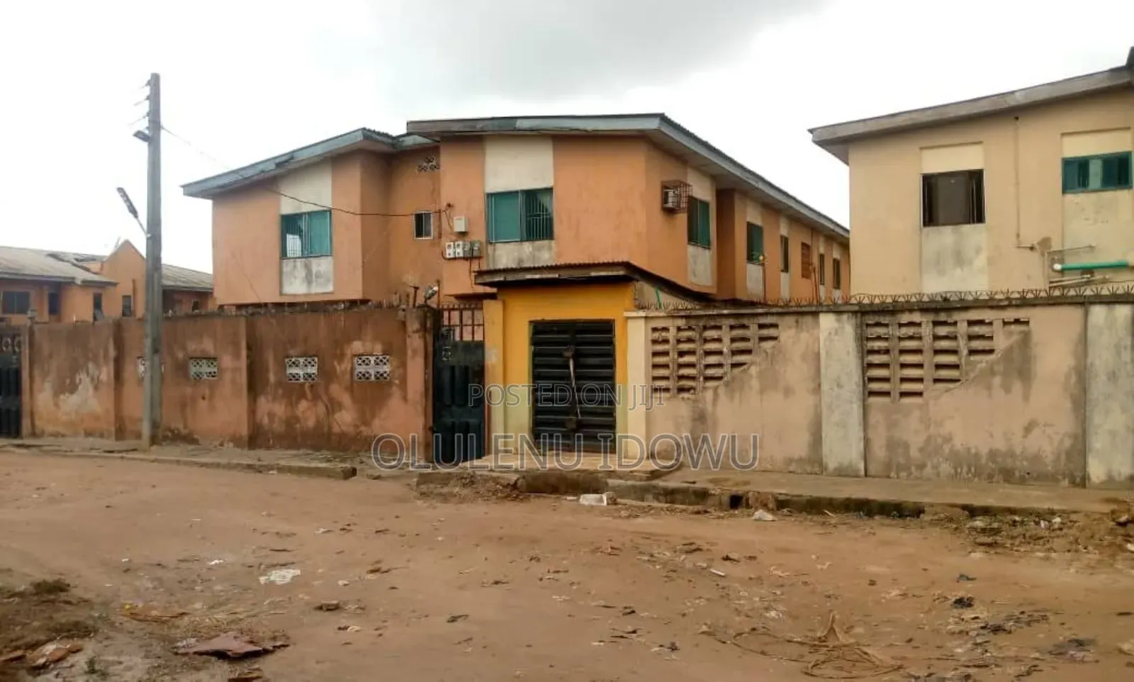 Furnished 3bdrm Block of Flats in Burknor Estate, Alimosho for sale in Alimosho