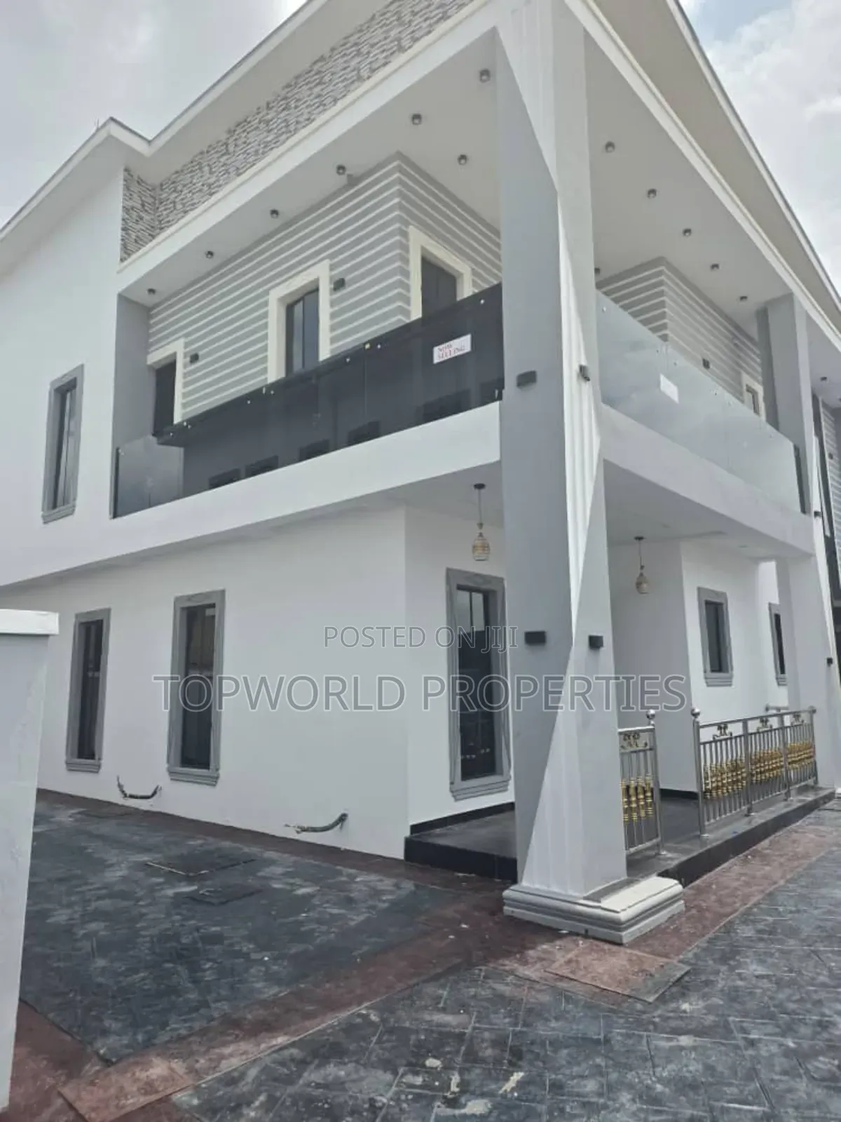 4bdrm Duplex in Medina Estate for sale in Gbagada