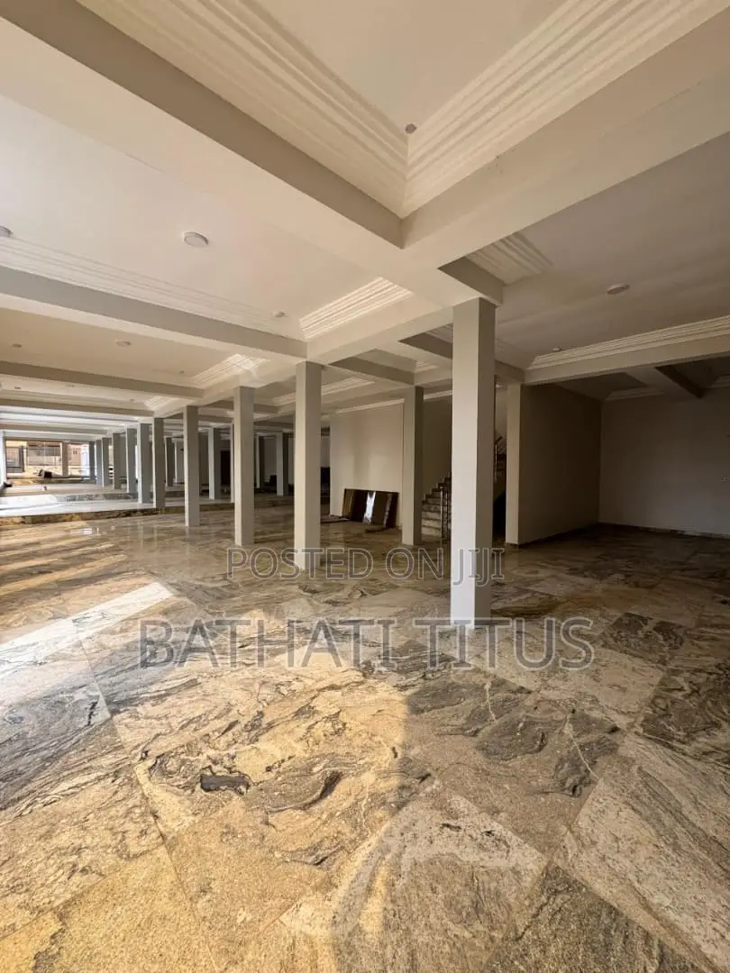 Distress Plaza for Sale in Wuse 2