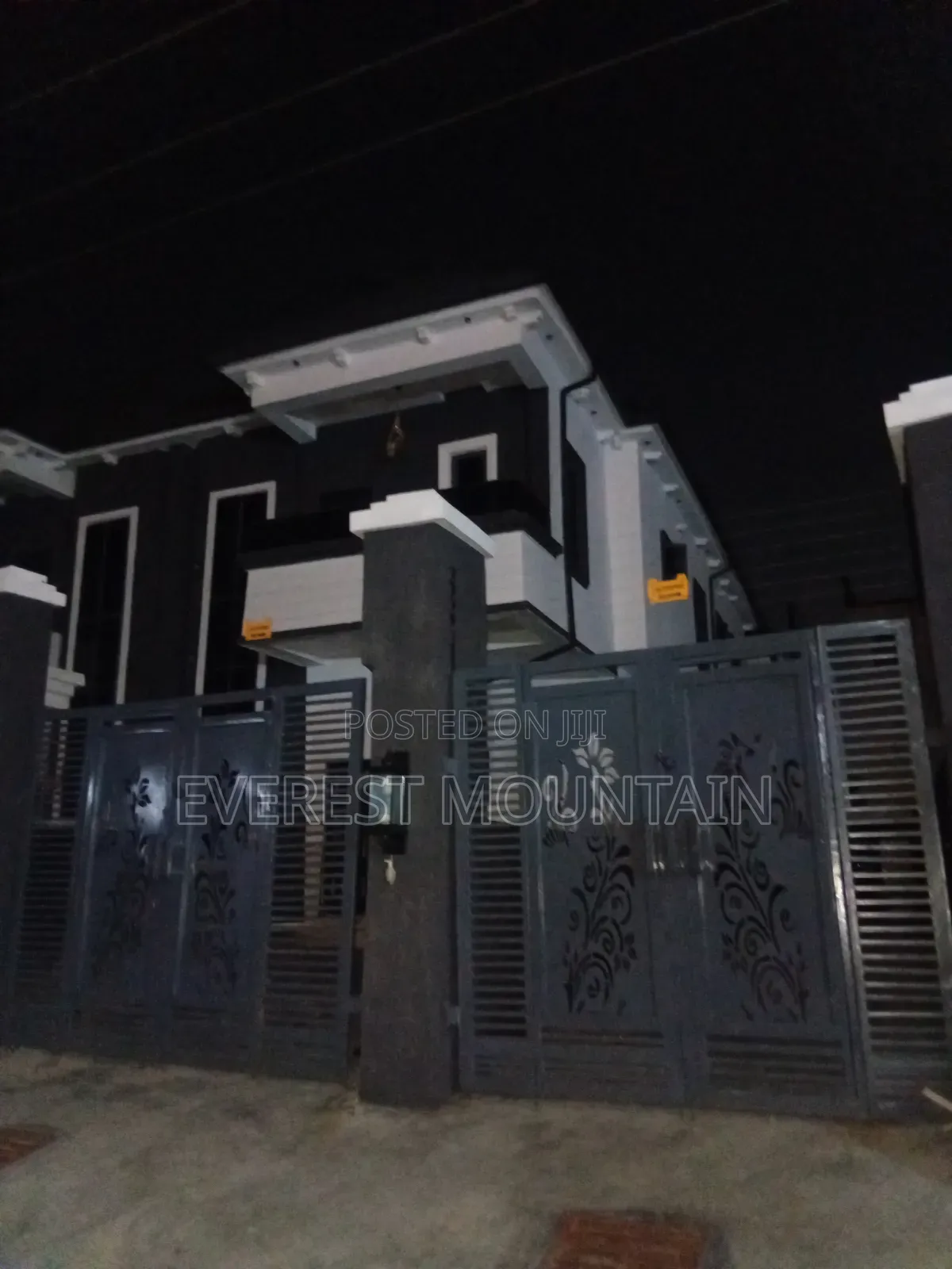 4bdrm Duplex in Osapa london for sale in Osapa london