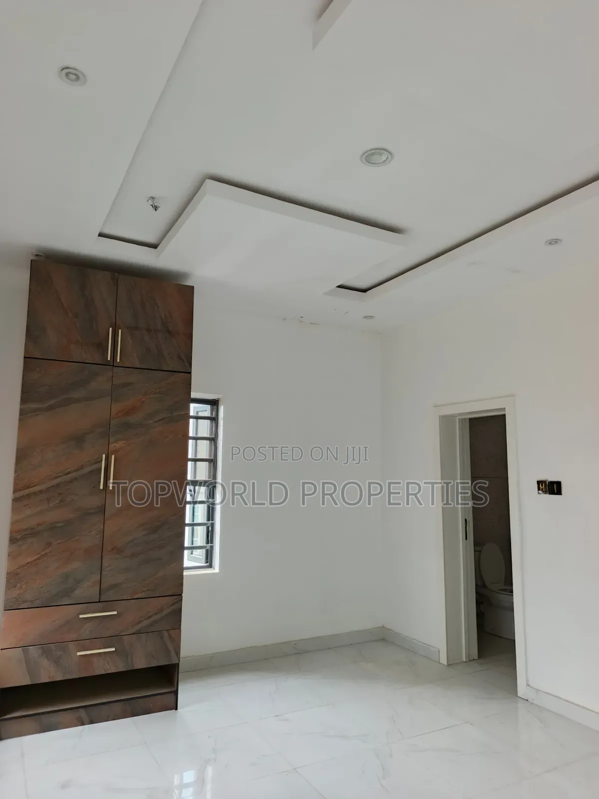 4bdrm Duplex in College Road Ogba for sale in Ogba