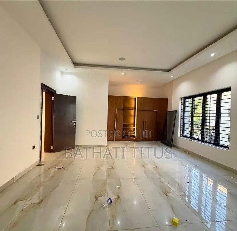 7bdrm Duplex in Asokoro for sale in Asokoro