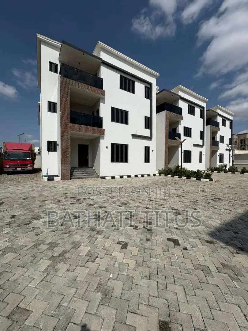 4bdrm Duplex in Life Camp for sale in Life Camp
