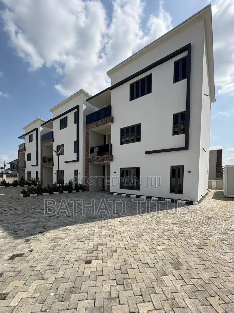 4bdrm Duplex in Life Camp for sale in Life Camp