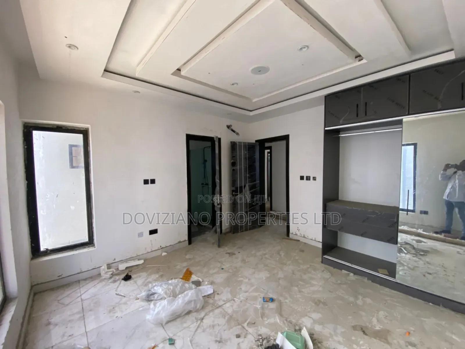 5bdrm Duplex in Lekki Phase 1 for sale in Lekki Phase 1