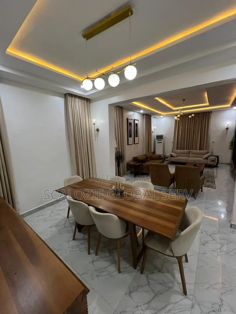 6bdrm Duplex in Majesty Estate, Off for sale in Port-Harcourt