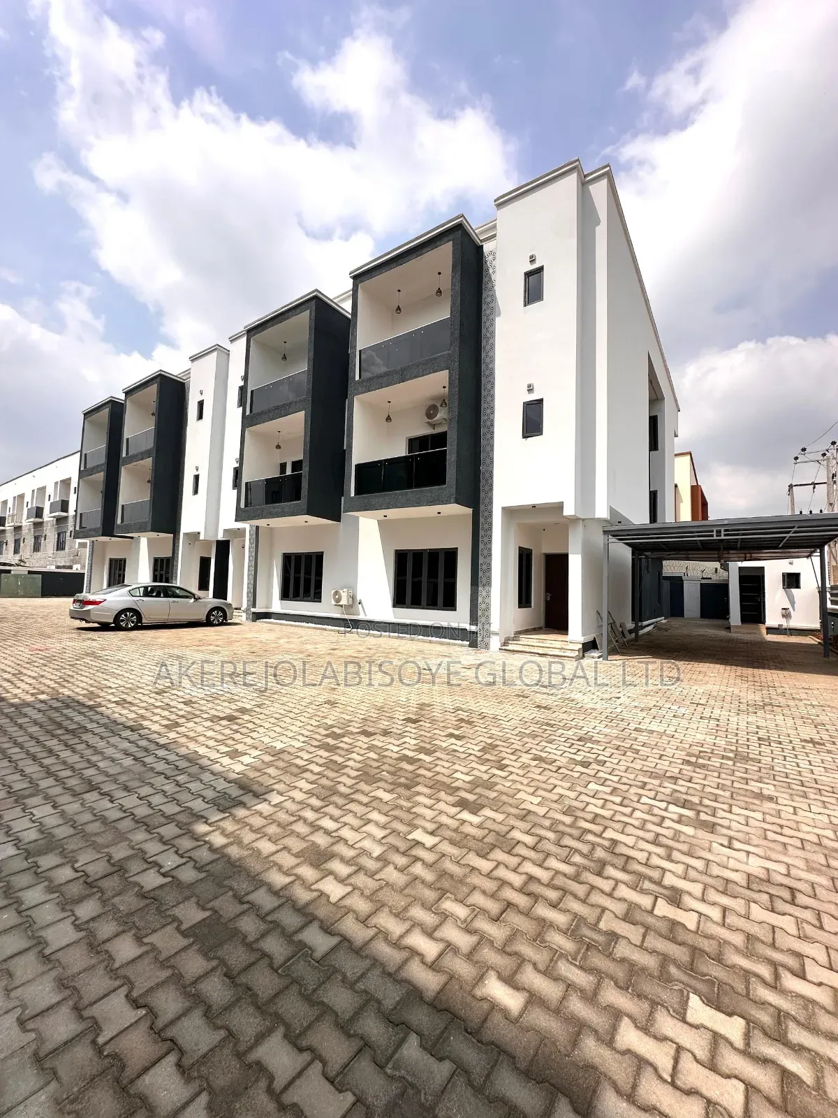 4bdrm Duplex in Jahi Gilmore for sale in Jahi