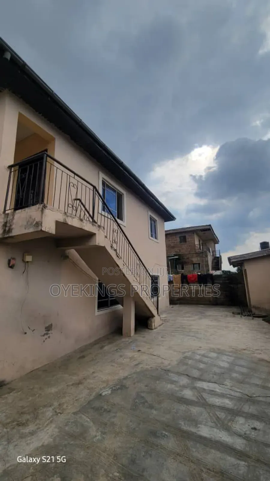 2bdrm Block of Flats in Akinyemi Area, Akala Express for sale in Akala Express