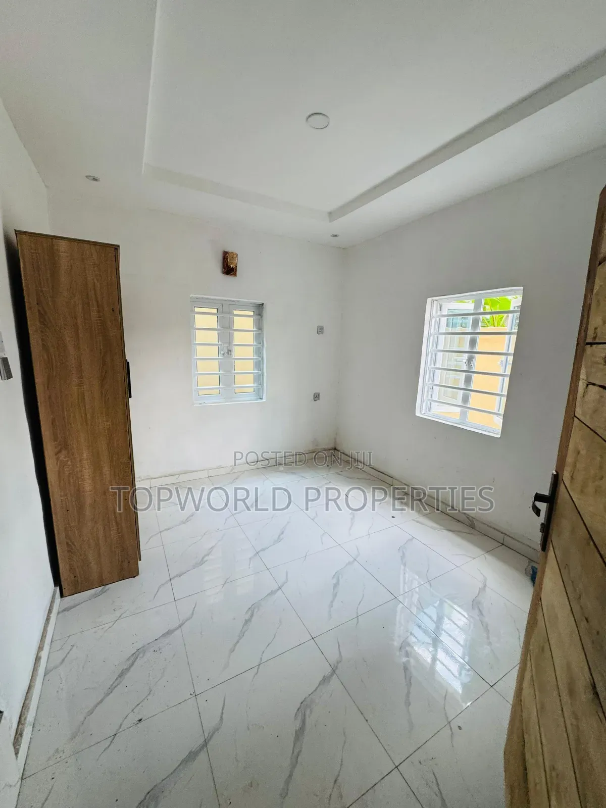 3bdrm Apartment in Ogba for sale in Ogba