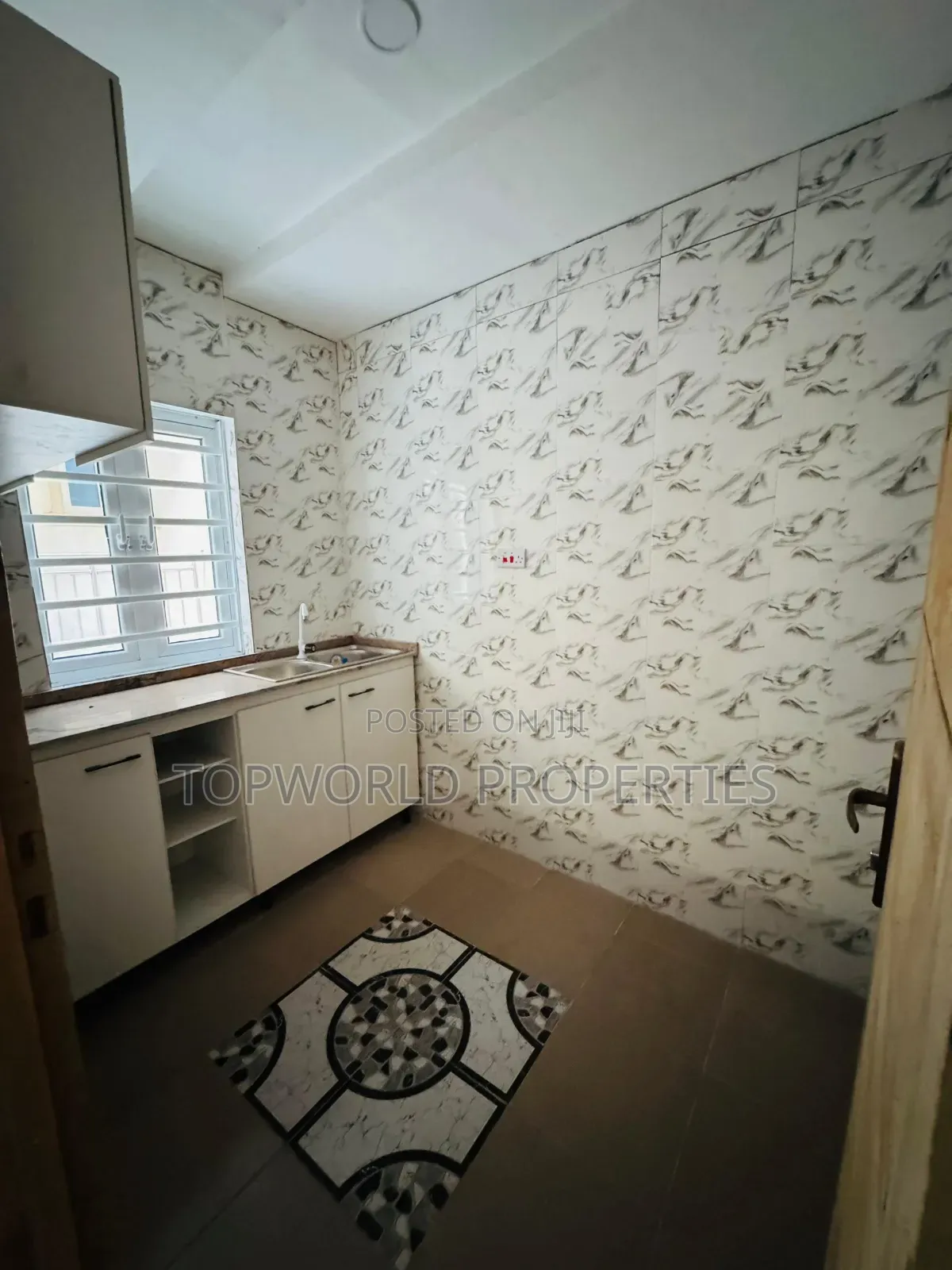 3bdrm Apartment in Ogba for sale in Ogba