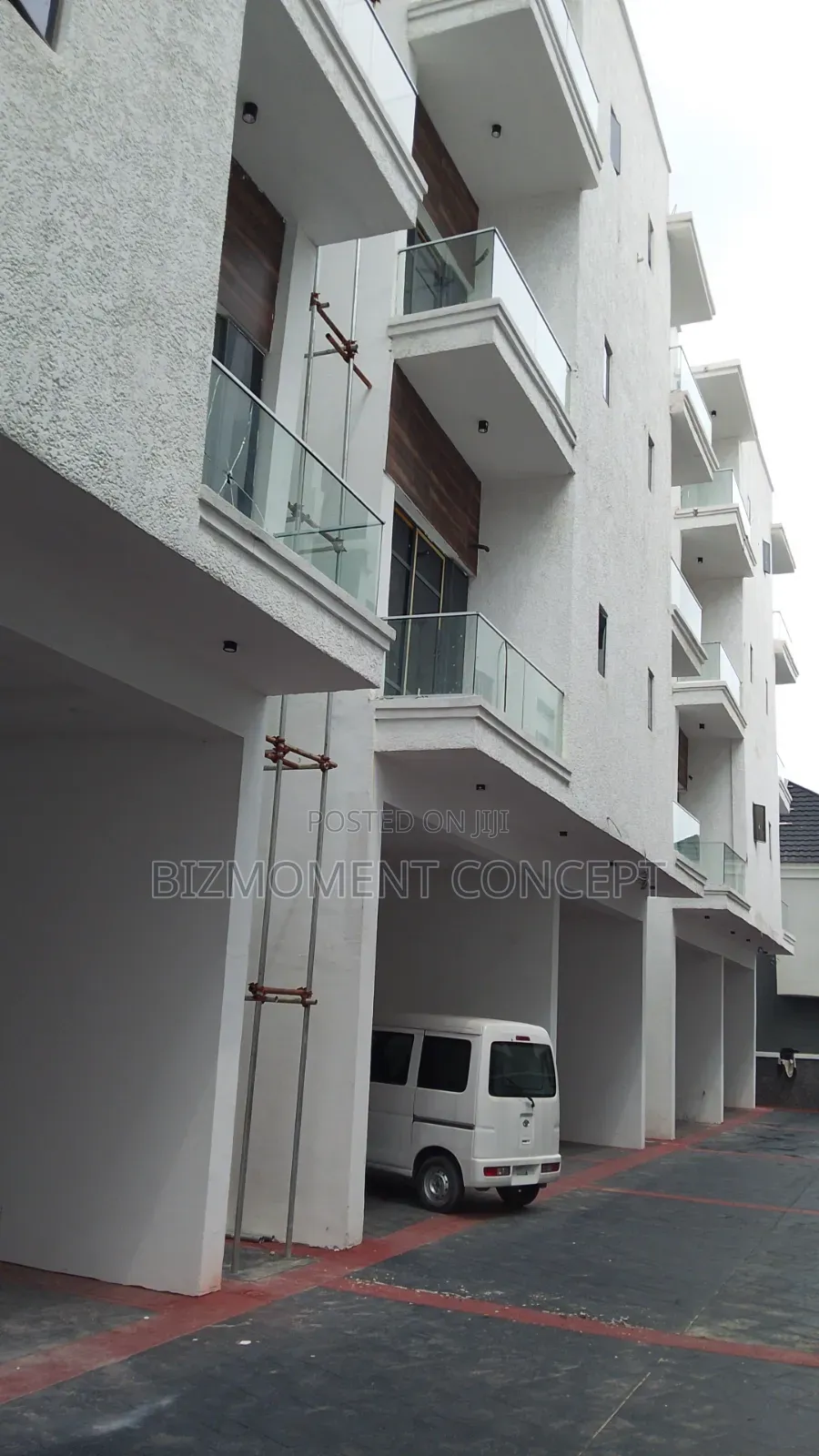 5bdrm Townhouse/Terrace in Chevy View, Chevron for sale in Chevron