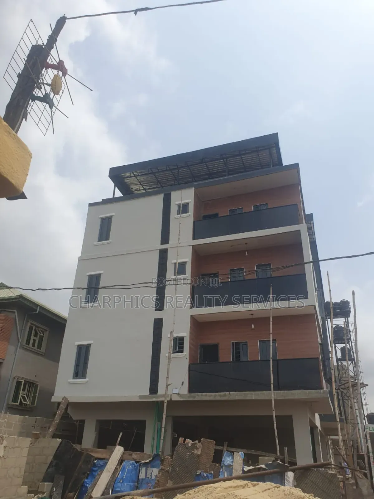 3bdrm Apartment in Yaba for sale in Yaba