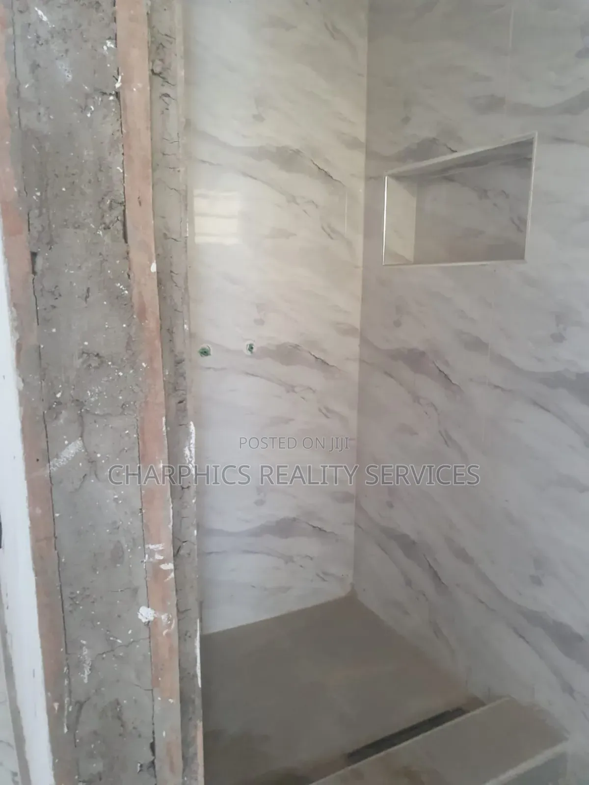 3bdrm Apartment in Yaba for sale in Yaba