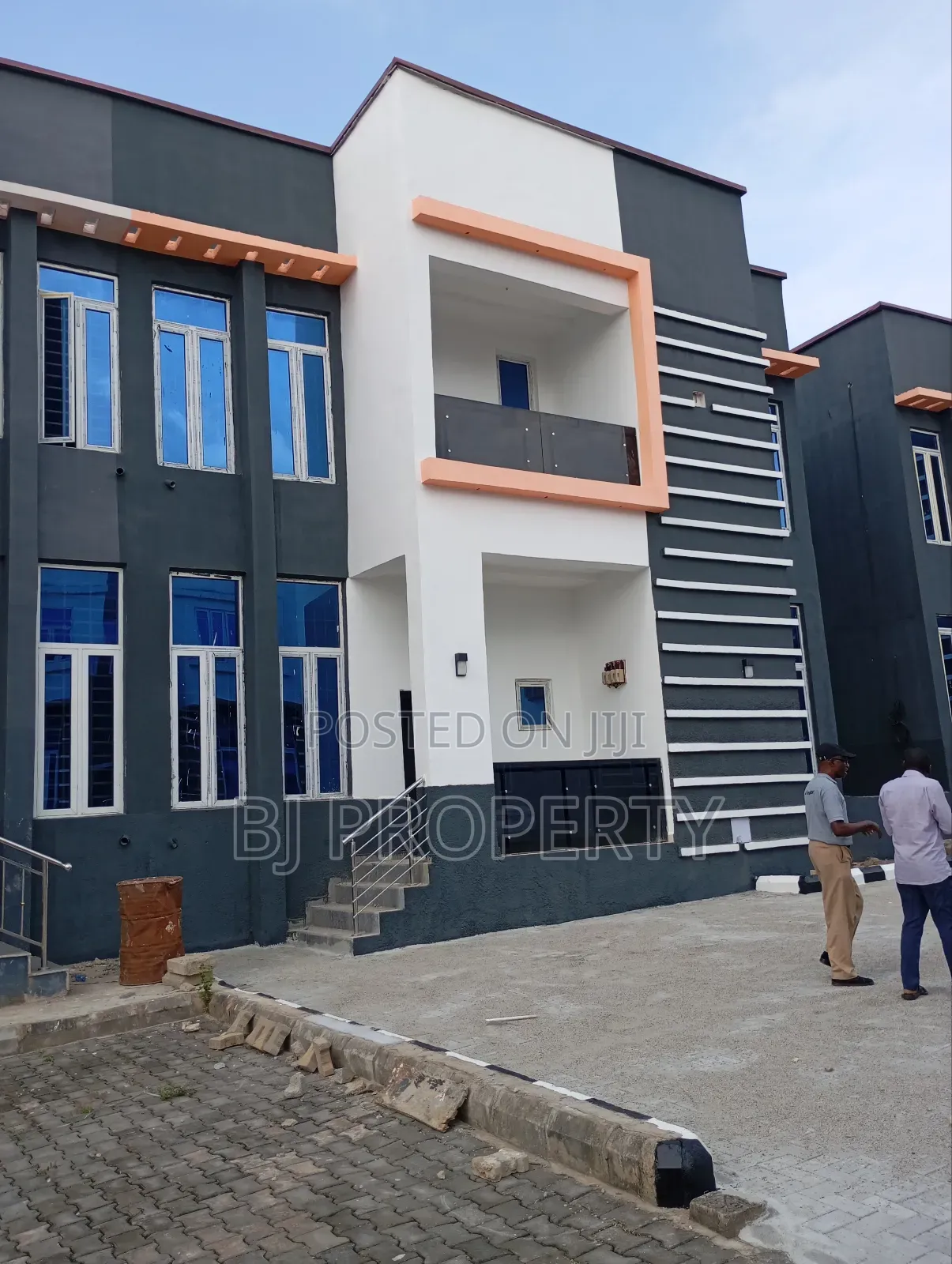 5bdrm Duplex in Estate, Kubwa for sale in Kubwa