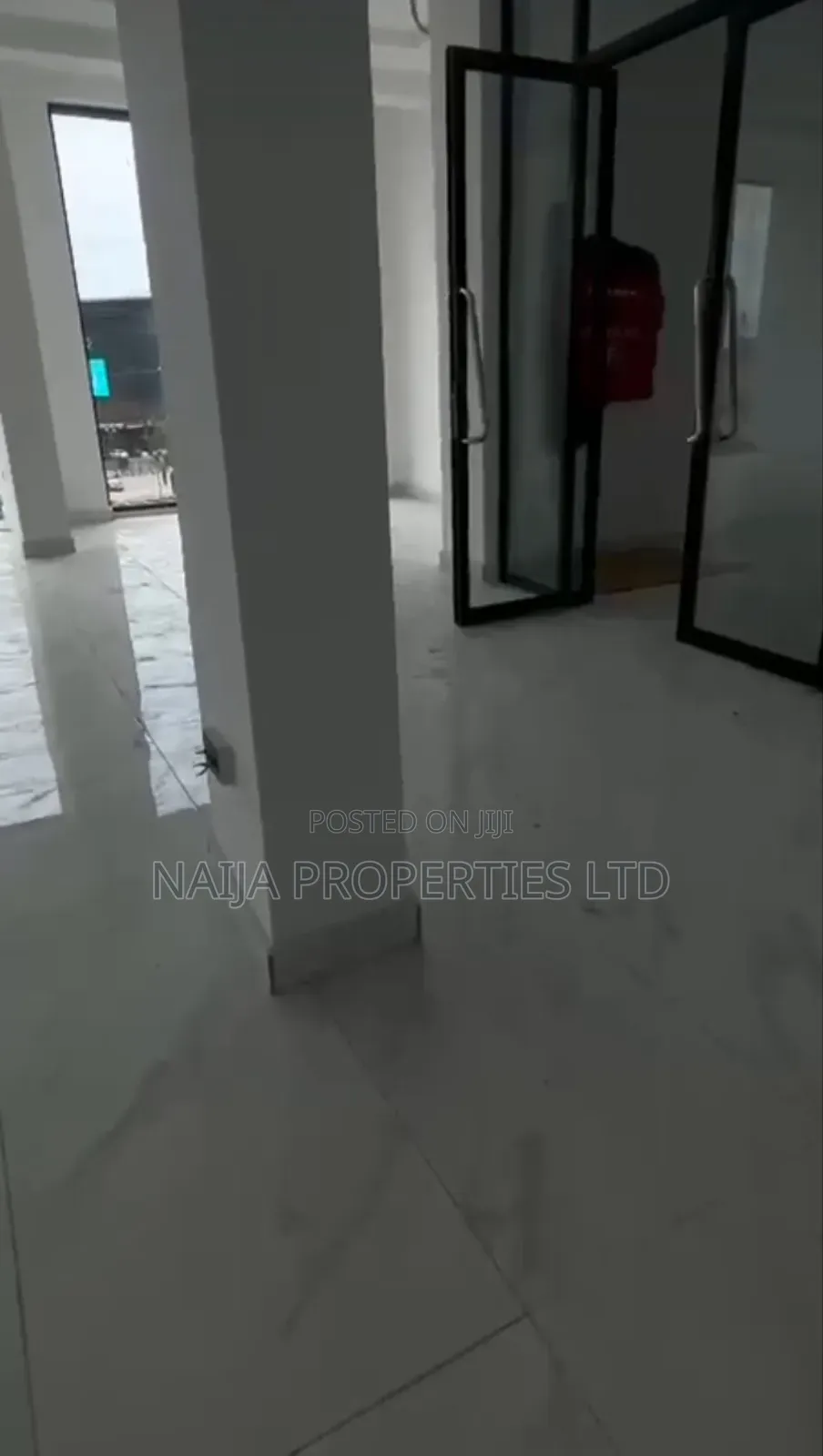 An Open Plan Space Directly Facing the Express at Ikota,Lekki for Rent in Lekki