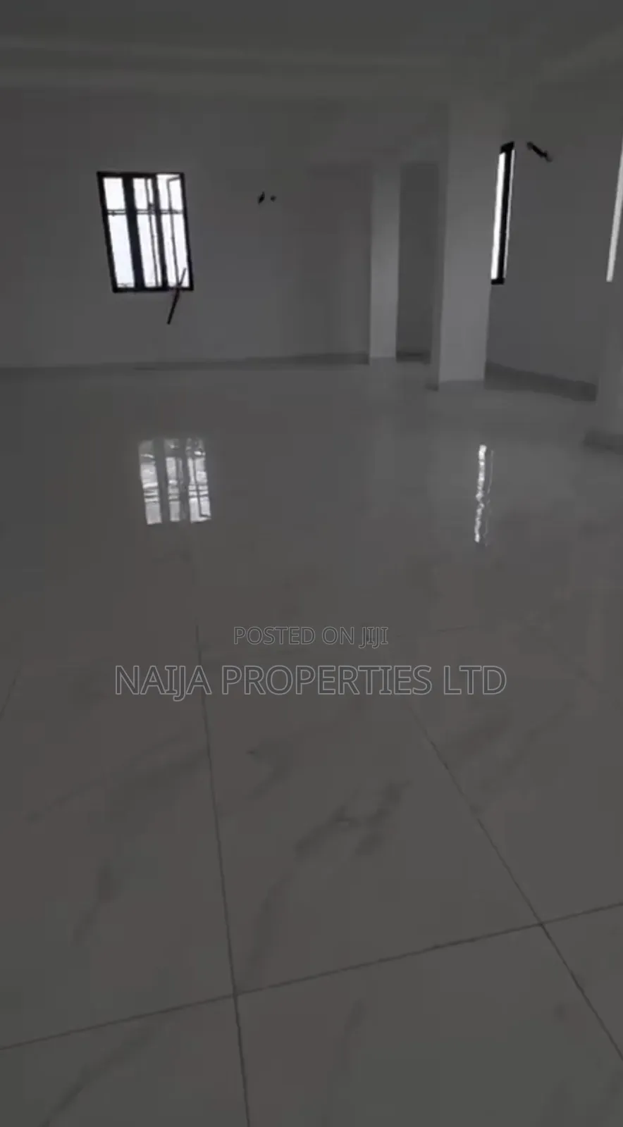 An Open Plan Space Directly Facing the Express at Ikota,Lekki for Rent in Lekki