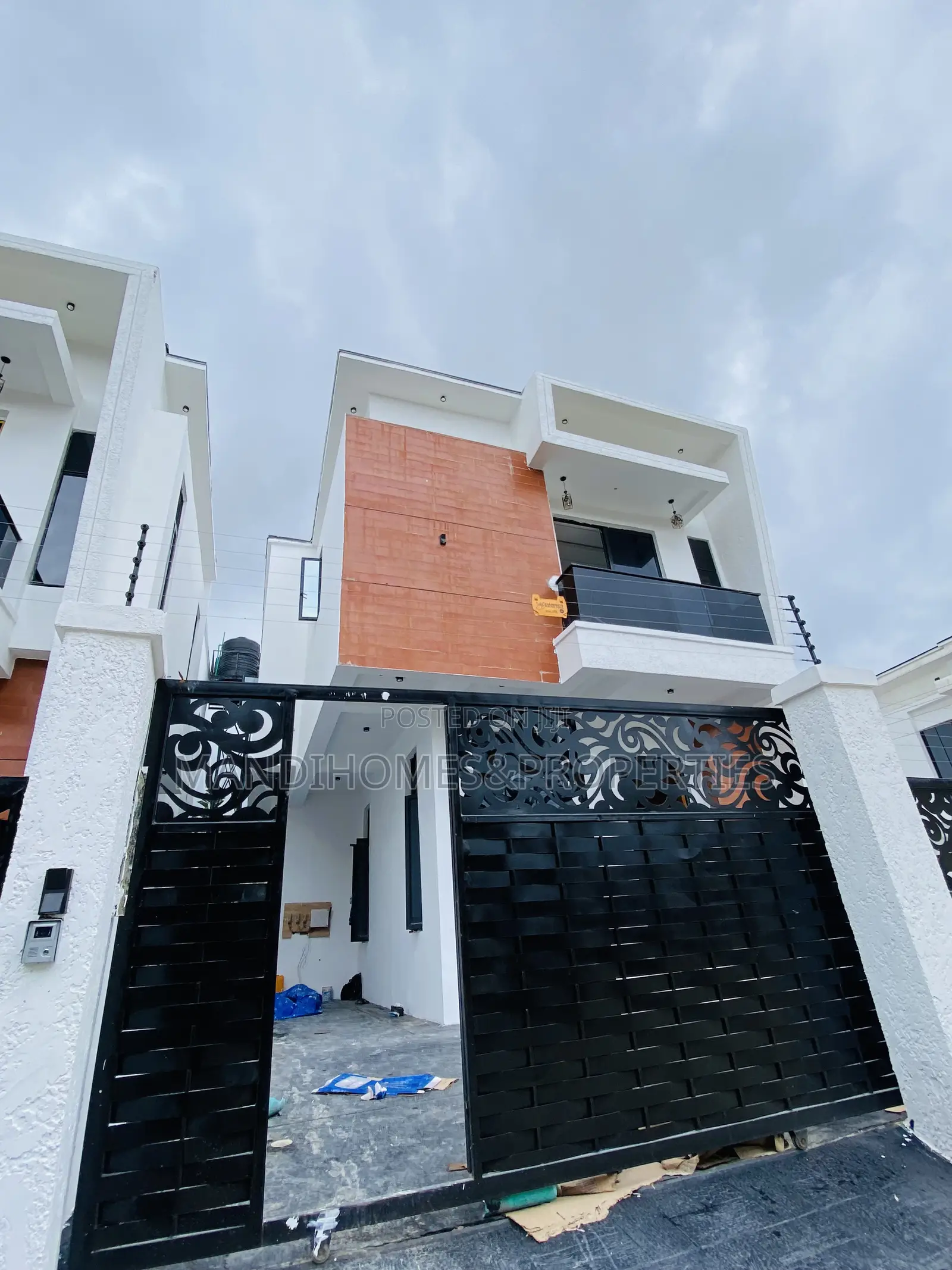 4bdrm Duplex in Ajah for sale in Ajah