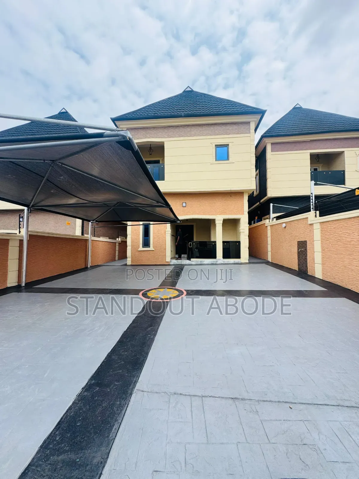 4bdrm Duplex in Inside An Estate, Ogba for sale in Ogba